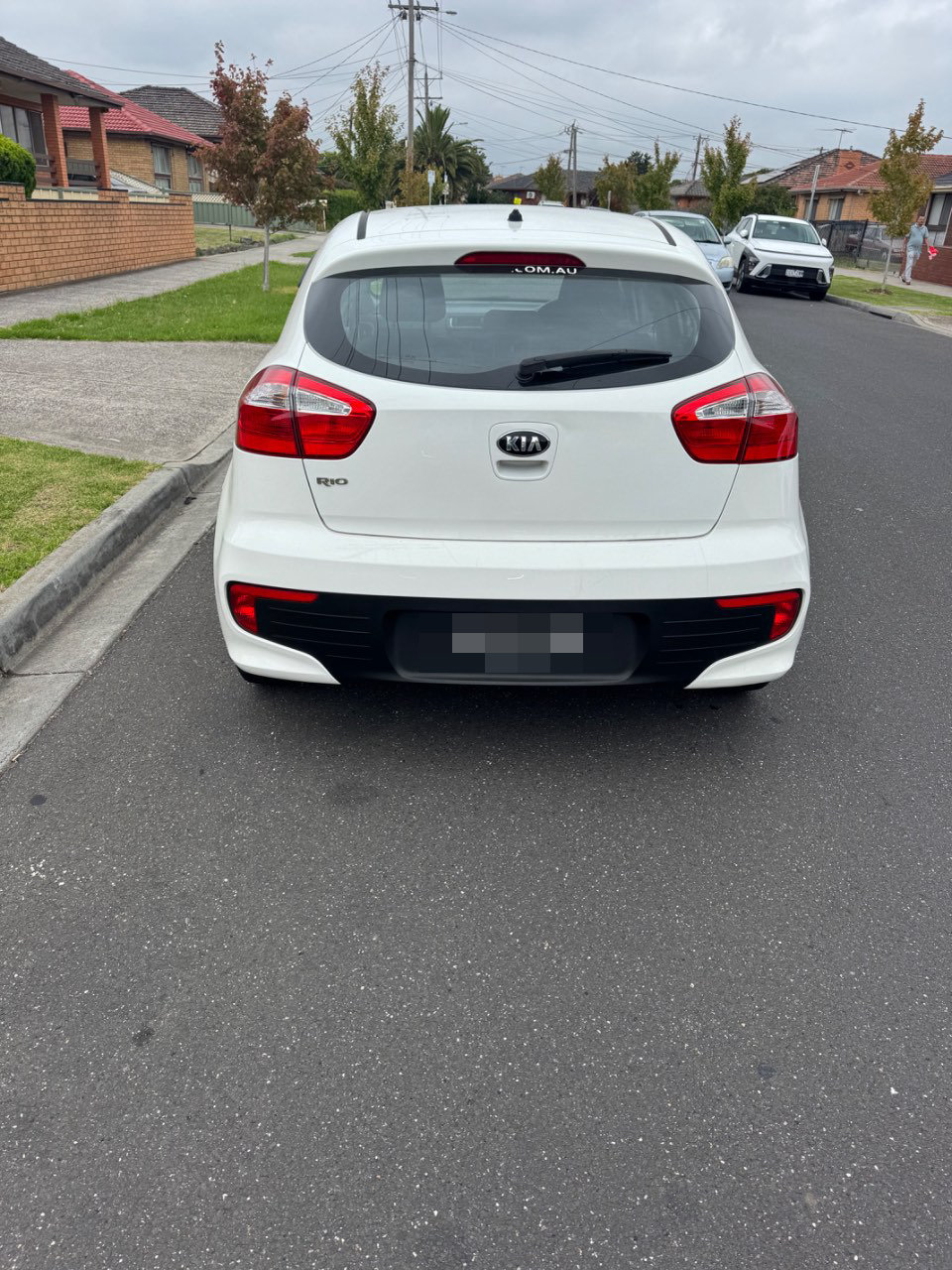 2015 Kia Rio, photo 2 of 2