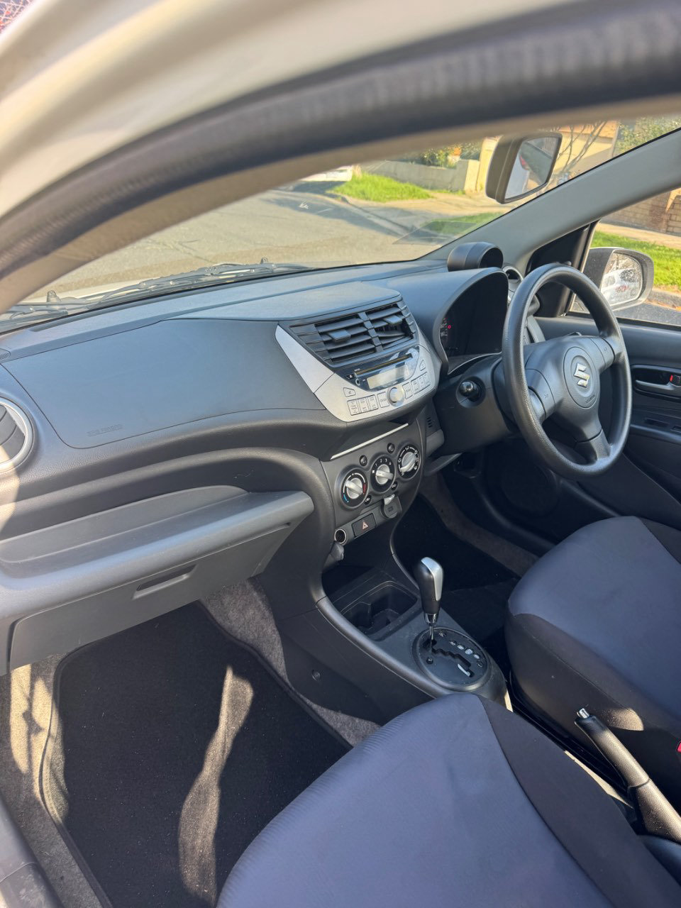 2014 Suzuki Alto, photo 3 of 4