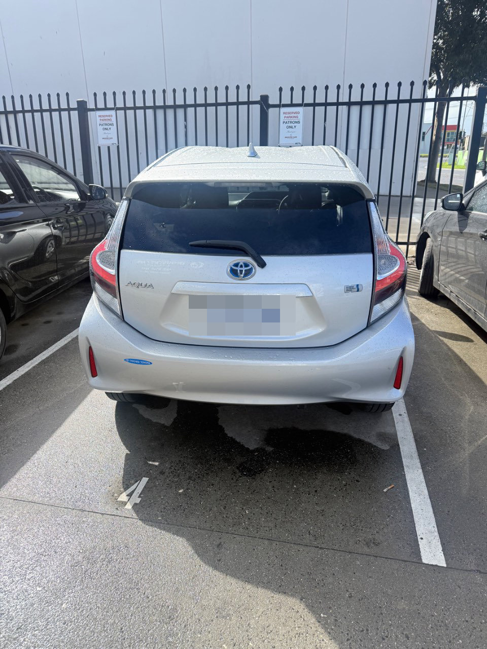 2021 Toyota Aqua, photo 1 of 3