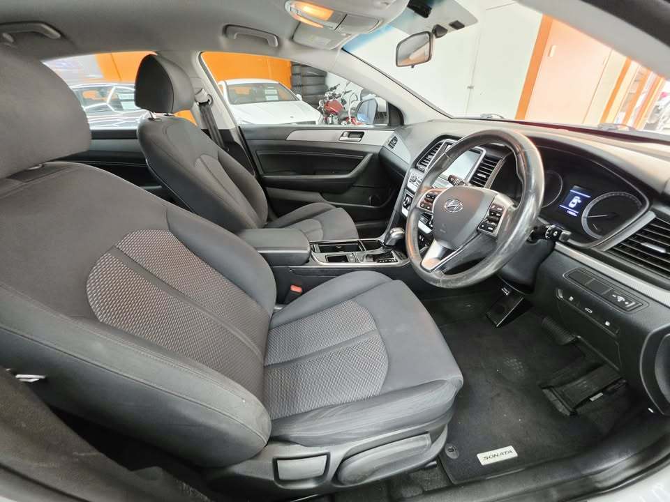 2019 Hyundai Sonata, photo 4 of 8
