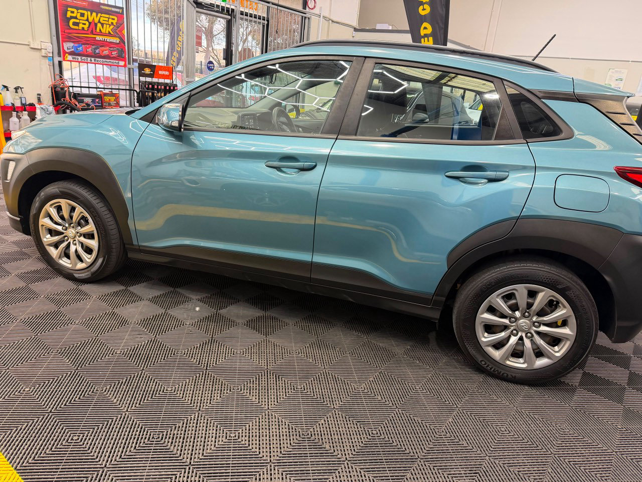 2019 Hyundai Kona, photo 2 of 6