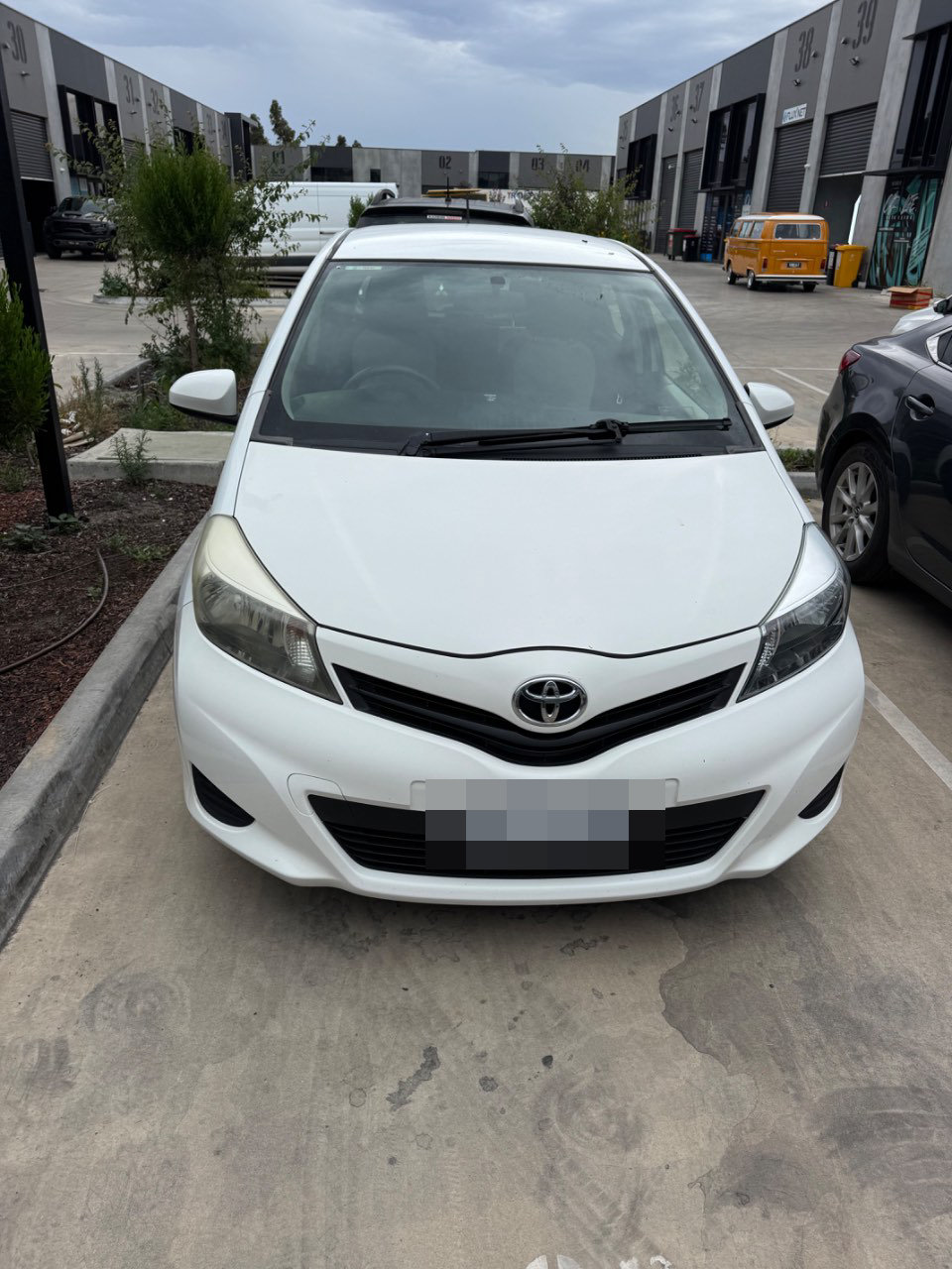 2012 Toyota Yaris, photo 1 of 2