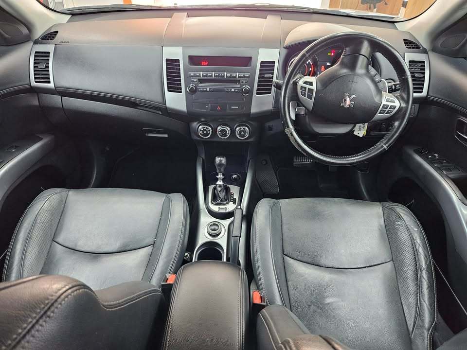 2013 Peugeot 4007, photo 7 of 8